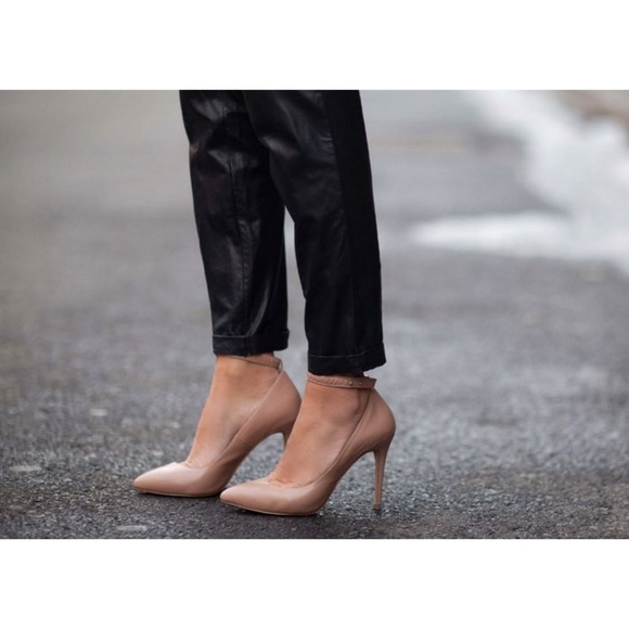 Steve Madden Shoes - Steve Madden Leverage